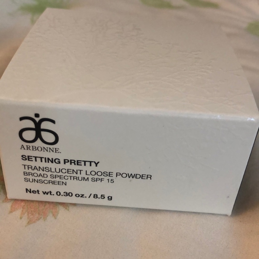 NIB Arbonne translucent loose setting powder